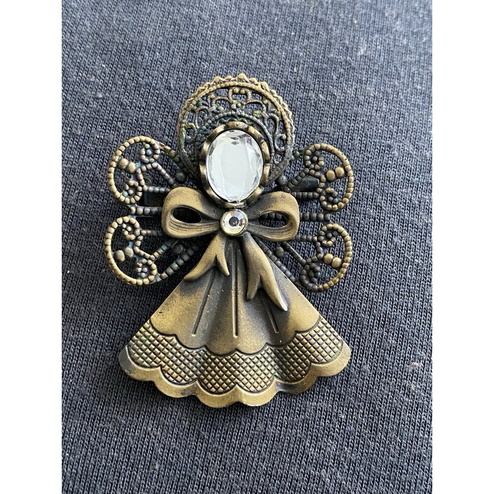 Vtg Kenneth Cole KC Angel Brooch Pin Brass Tone Bow Filagree White Face Signed